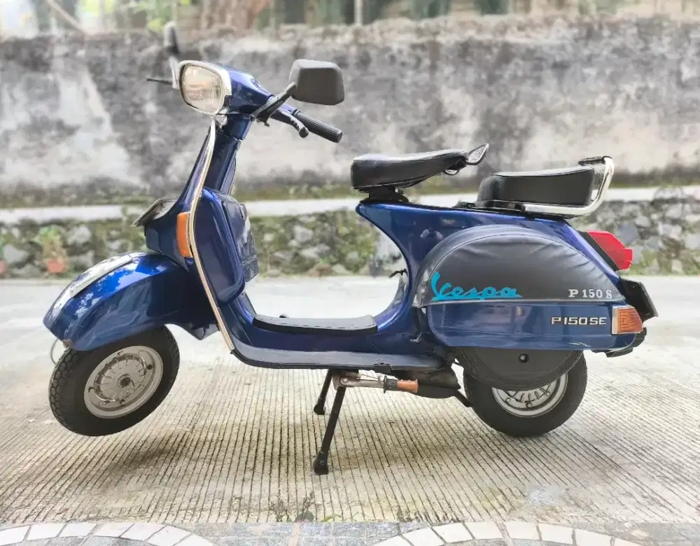 Vespa Strada 1990 Ex Pakaian Pak Haji