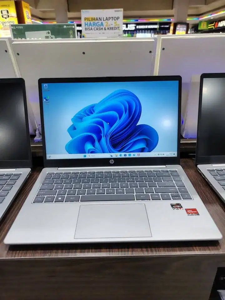 HP 14 EM0018AU Ryzen 5 7530U 8GB SSD 512GB 14″ FHD W11+OHS 2021