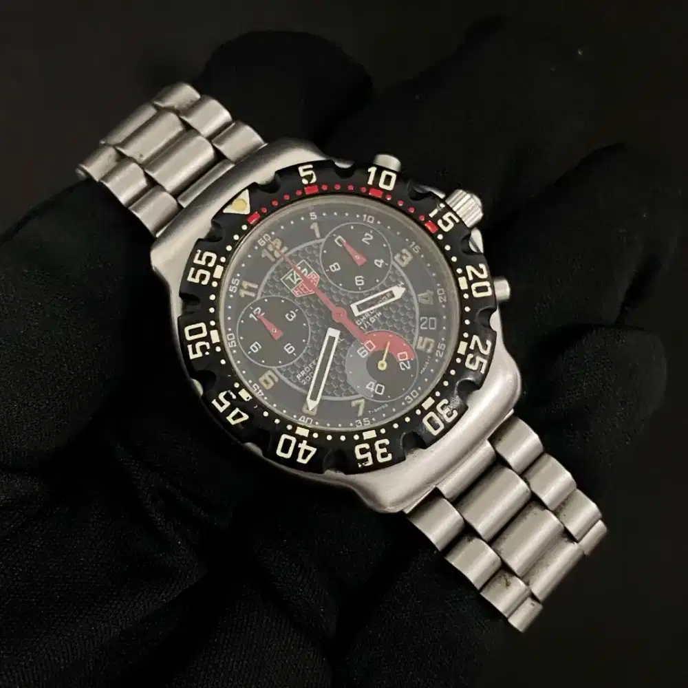 [For Sale] Tag Heuer Professional 200M CA1211-1 Chronograph