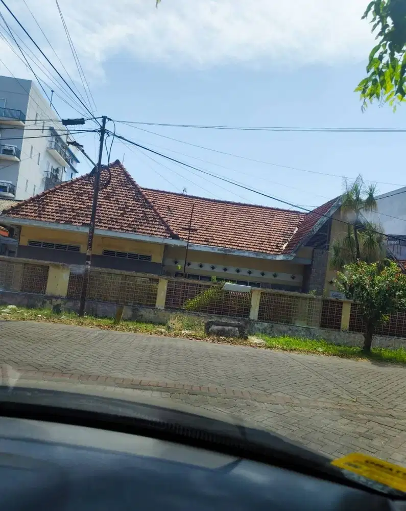 DIJUAL RUMAH LUAS 2 KAVLING NGAGEL