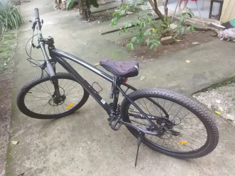 Preloved Sepeda Thrill Cleave