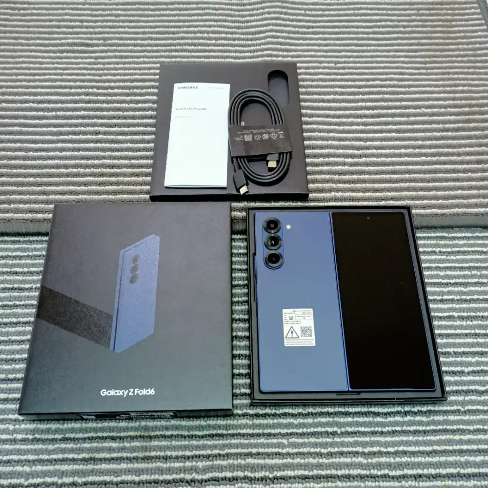 Samsung Galaxy Z Fold 6 12-256gb 99% like new Ex grs resmi Sein
