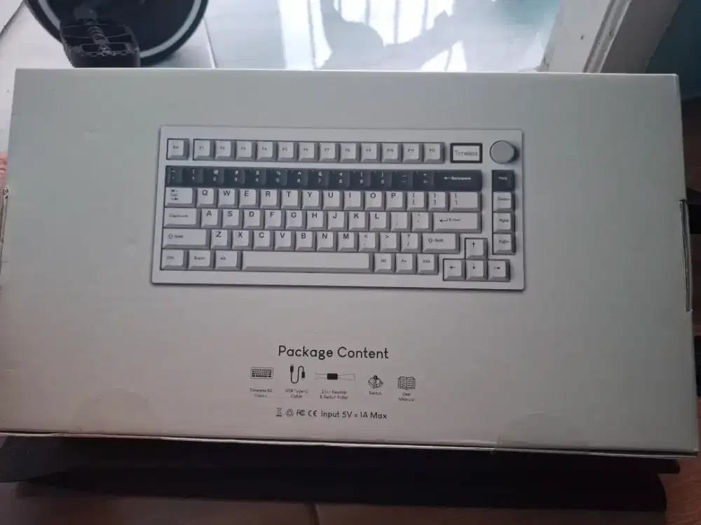 Keyboard Timeless 82 Classic