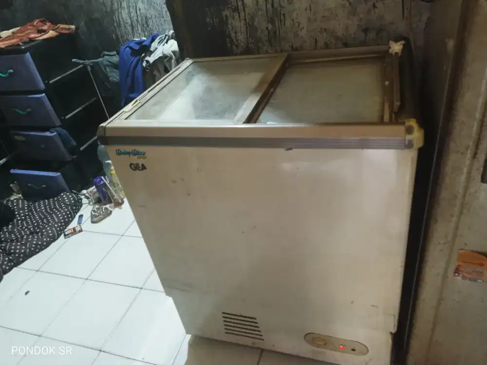 Freezer murah normal