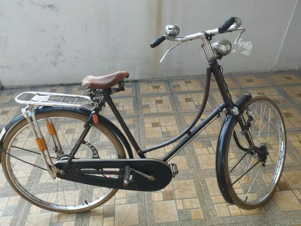 Sepeda Jadul Merk Batavus
