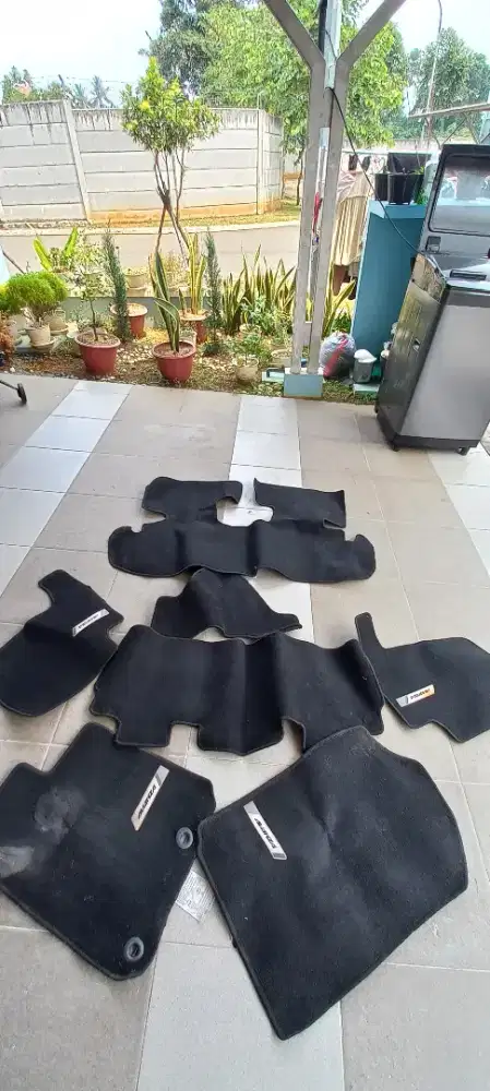 Karpet Beludru Avanza Kondisi Sangat Bagus