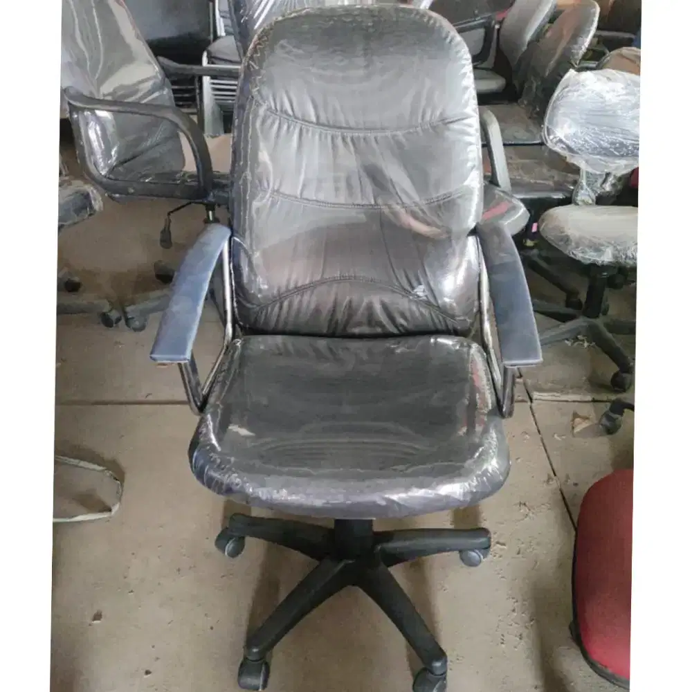 Kursi direktur bekas hidrolis Kursi Kantor bekas