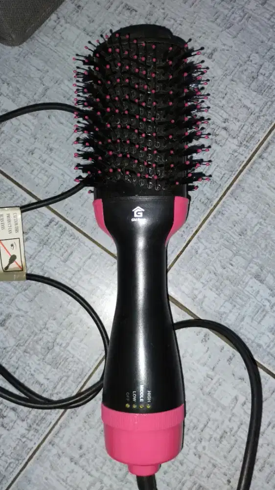 Jual

Hair Dryer Sisir blow Styler pengering rambut instant