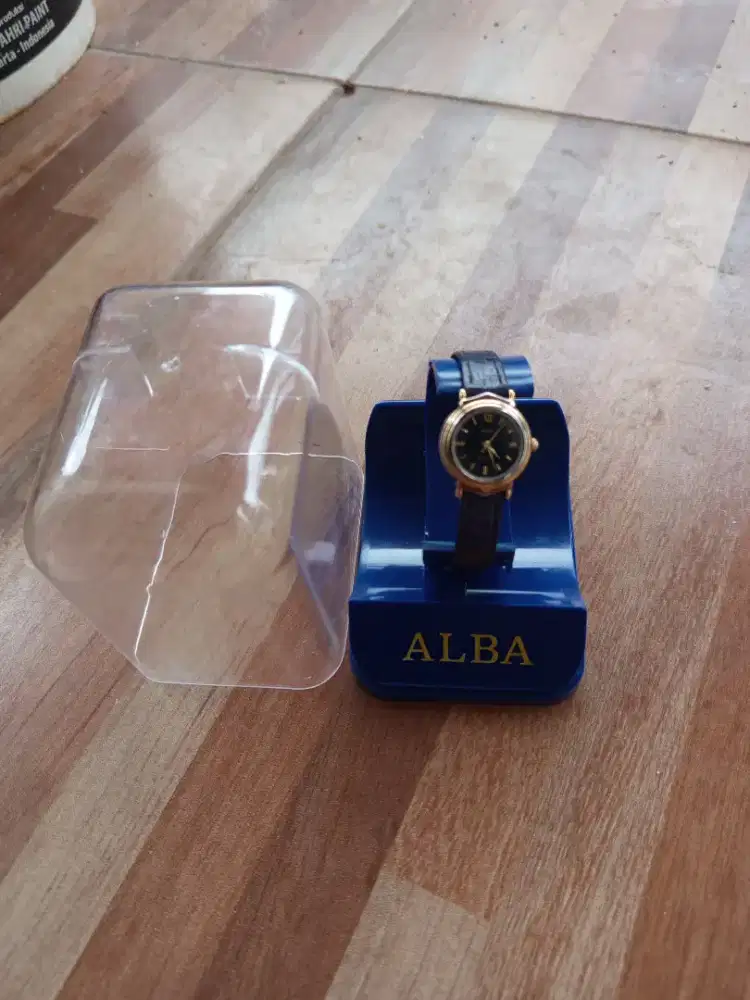 Jam wanita ALBA