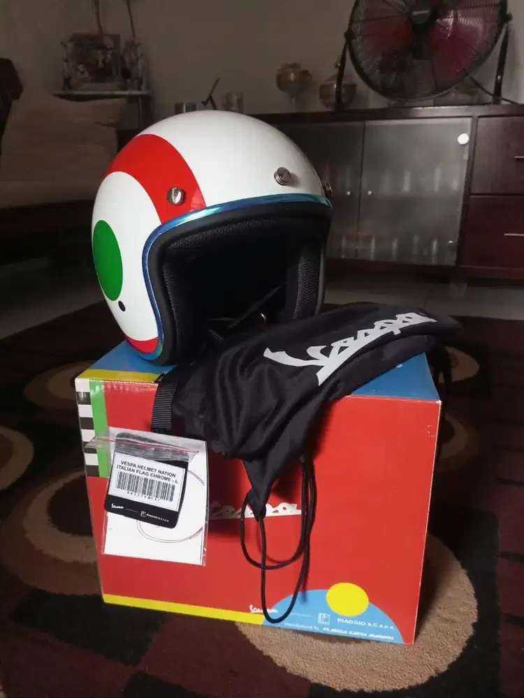 Helm Vespa italian Flag size L