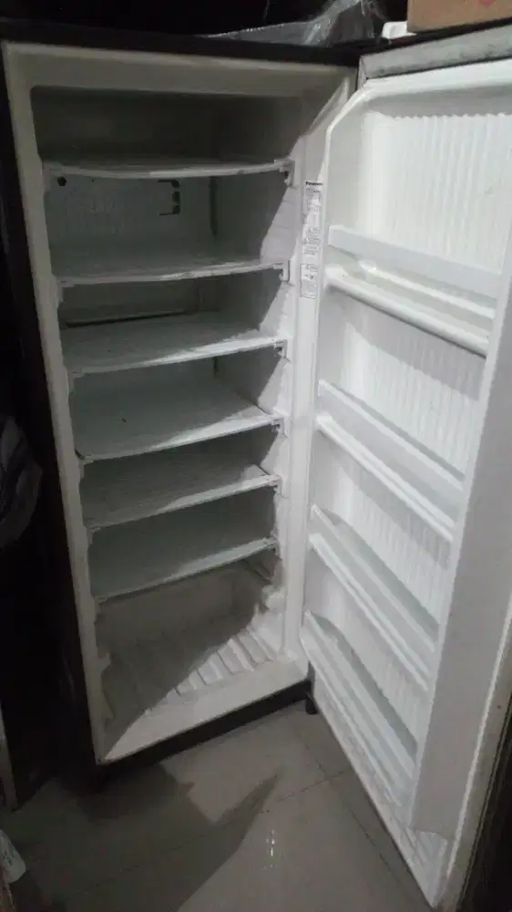 Frezer  6 susun merk panasonic