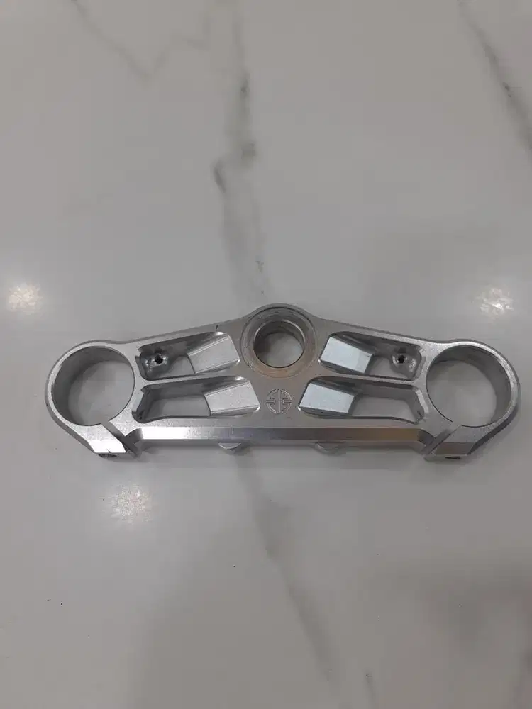 Zx25r triple clamp cnc billet