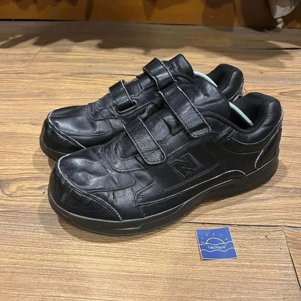 New Balance 576 Leather Black on Black Velcro Strap MW576VK Size 45