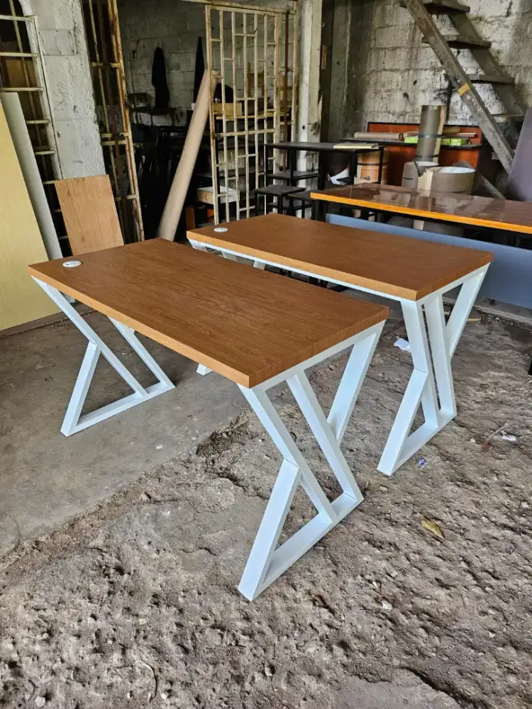 Meja kerja/meja kantor/meja laptop gaming Z