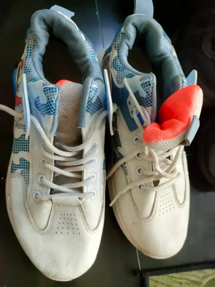 sepatu branded size 41 ok