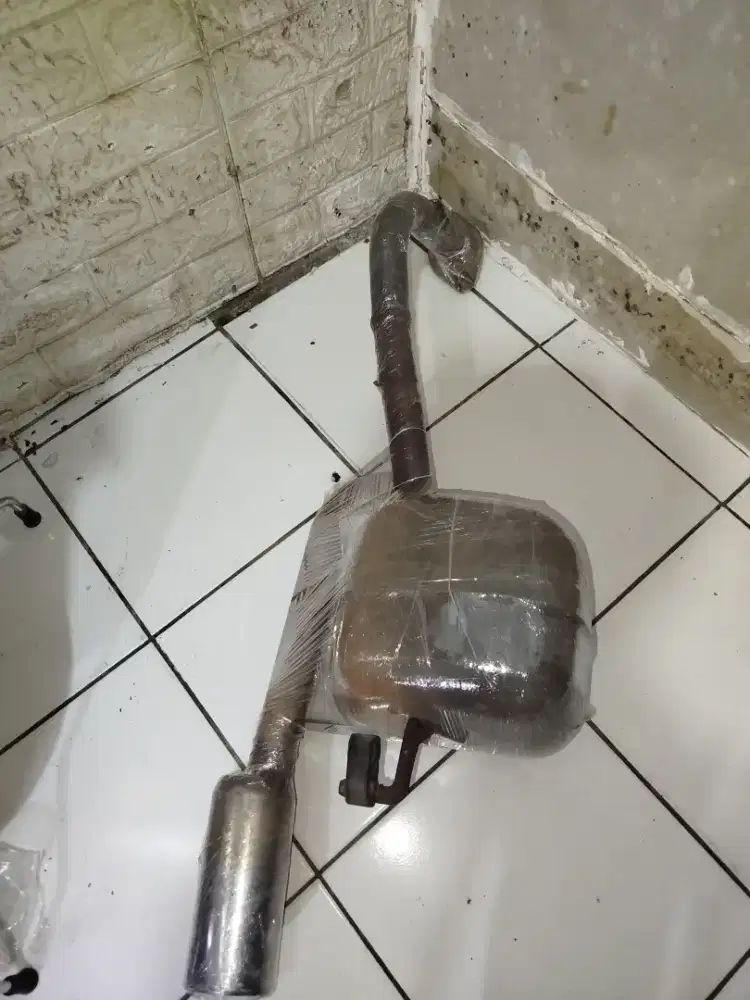 Knalpot original yaris bakpao