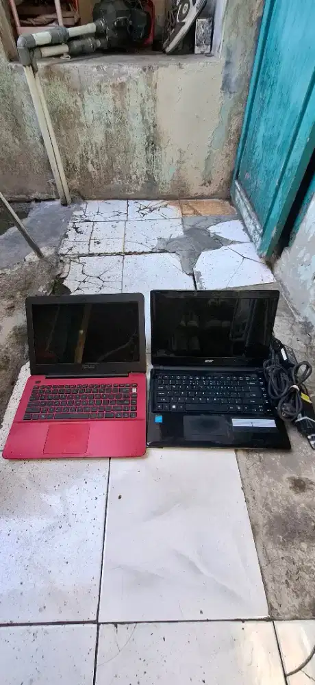 Laptop asus dan acer