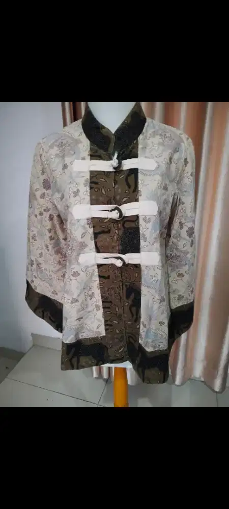 Blus Batik Kombinasi