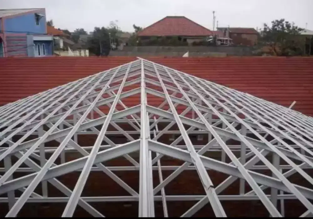 Bongkar pasang atap baja ringan