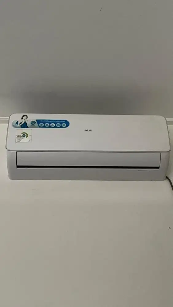 AC AUX 1.5 PK mesin dalam dan luar