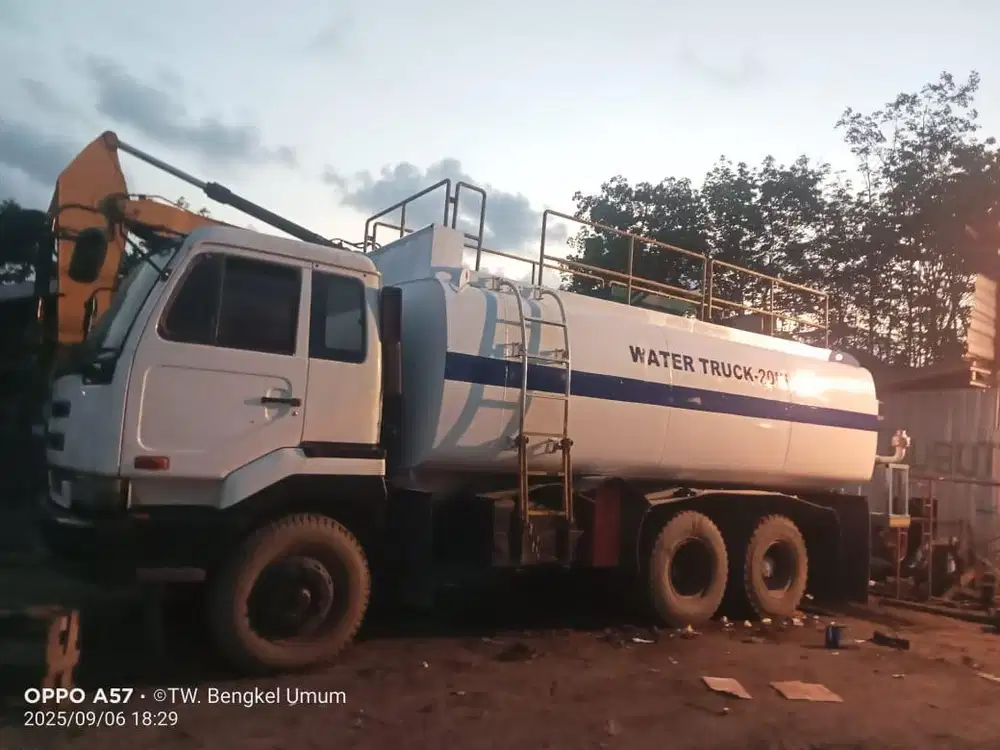 Jual Water Truck Nissan CWB