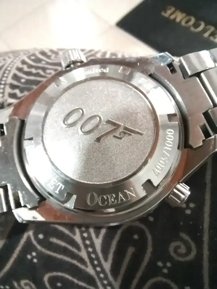 JAM OMEGA 007 LIMITED EDITION 0001/5007 (tidak hidup)
