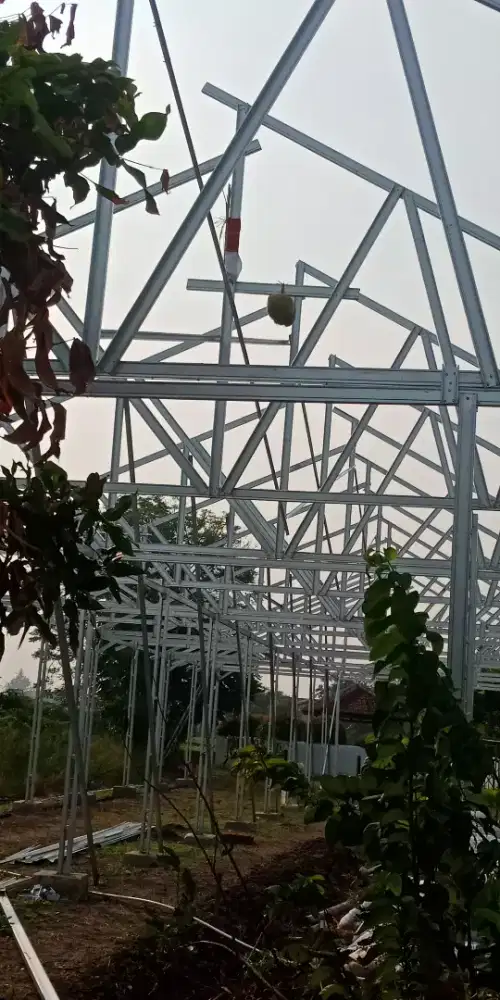 Greenhouse atap baja ringan