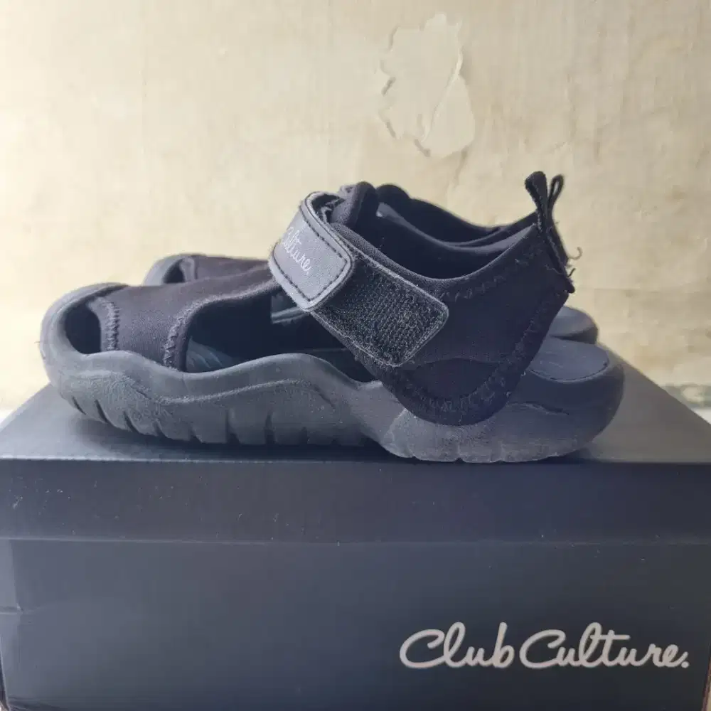 Club Culture Sepatu Sandal Anak Preloved EU 30