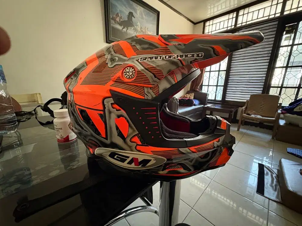 Helm Cross GM bukan KYT