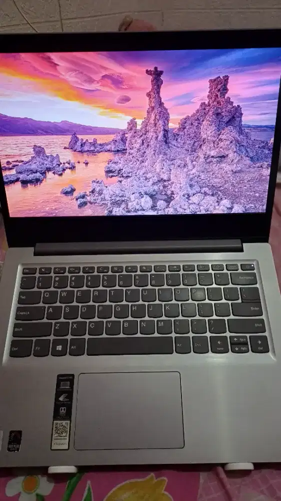 Laptop Lenovo Ideapad S145