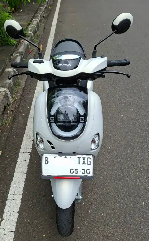 Scoopy PRESTIGE FootStepp 2025