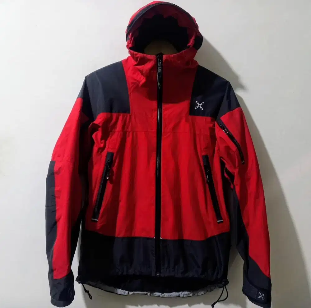 Jaket Gorpcore Montura