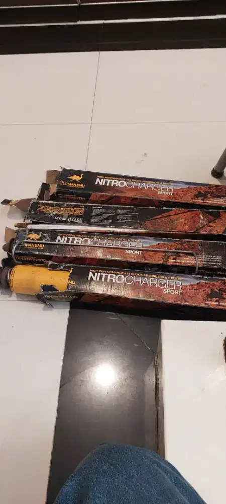 Shock OME Nitro Charger Sport Untu Land Cruiser VX 80