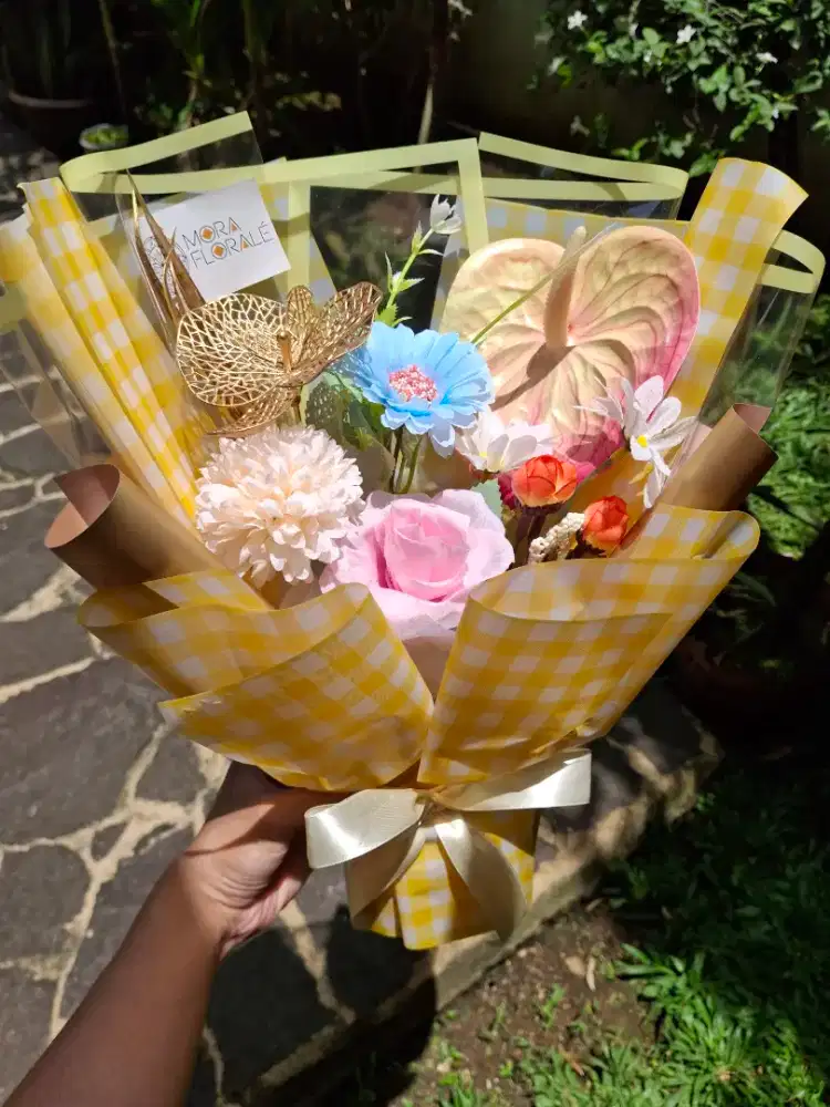 Mione Buket #4 (Buket Bunga Wisuda, Buket Lamaran)