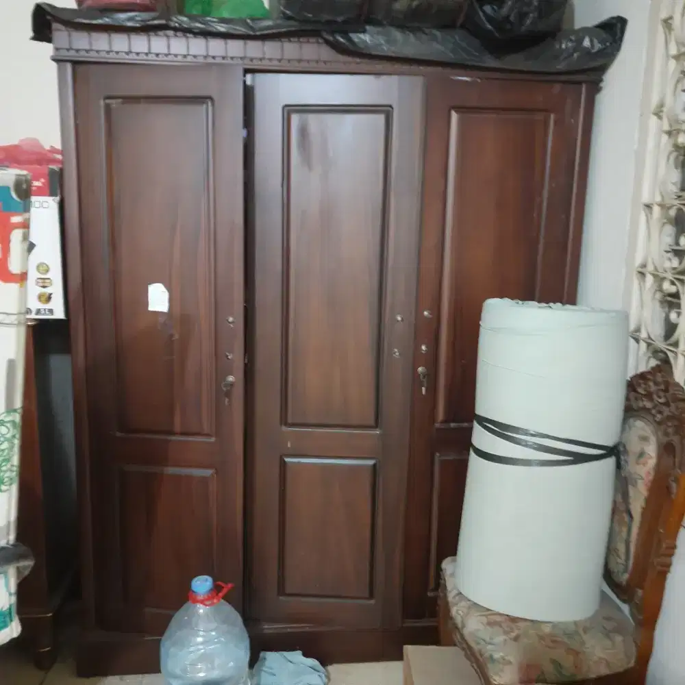 Jual cepat lemari jati