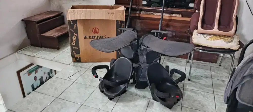 DI JUAL STROLER EXOTIC MURAH BU! COCOK BUAT ANAK KEMBAR/PUNYA BAYI 2!