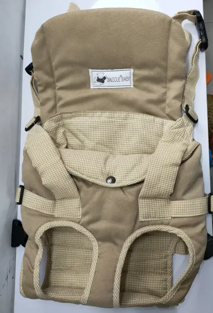 Dialogue Baby Gendongan Bayi Preloved