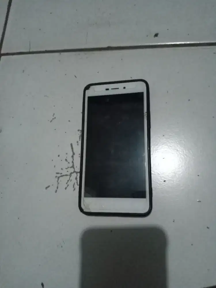 Dijual Xiaomi 4A hanya mesin selebihnya bonus