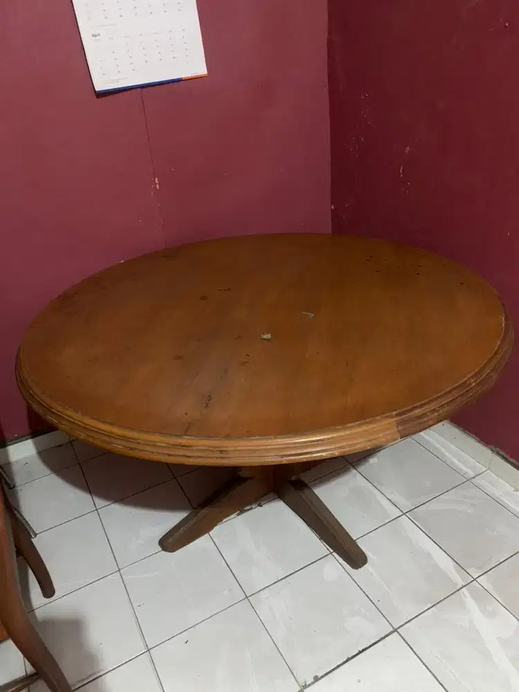 Meja Bundar Kayu Jati