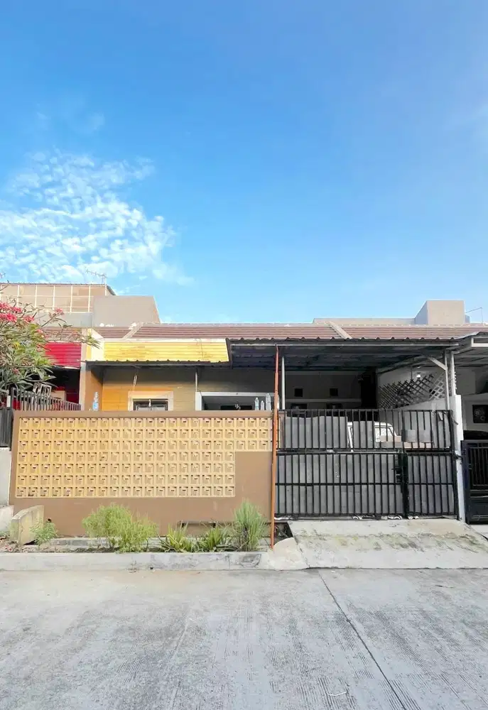 JUAL - Rumah Siap Huni Nyaman, Dekat Fasilitas Umum & Bebas Banjir