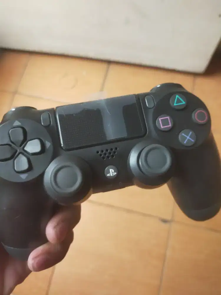 Stik PS 4 bekas