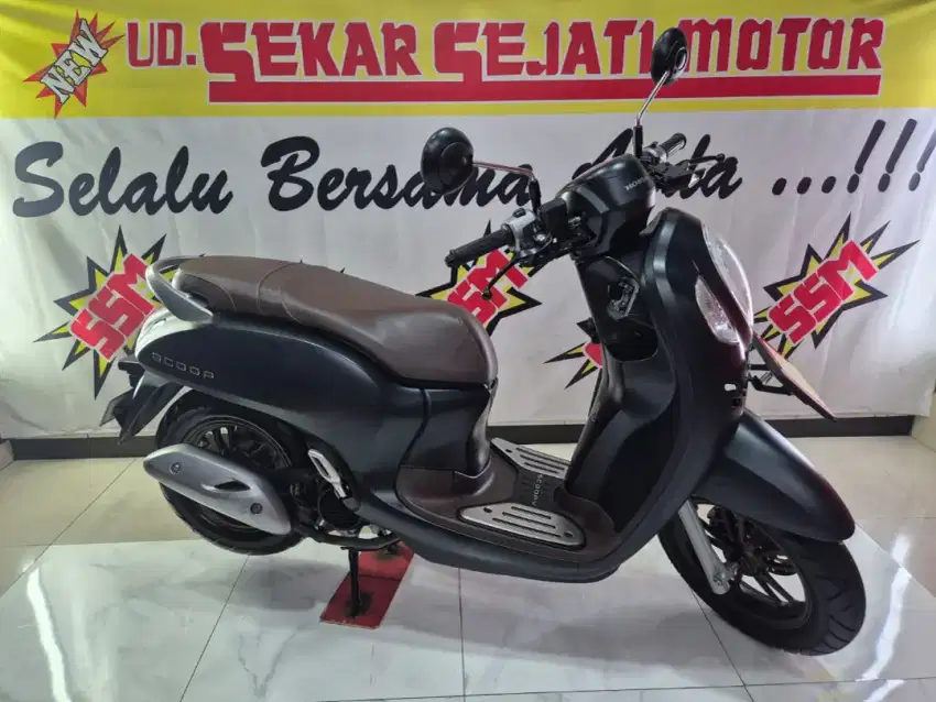 Scoopy new prestise km 7 ribuan keyles cbs iss