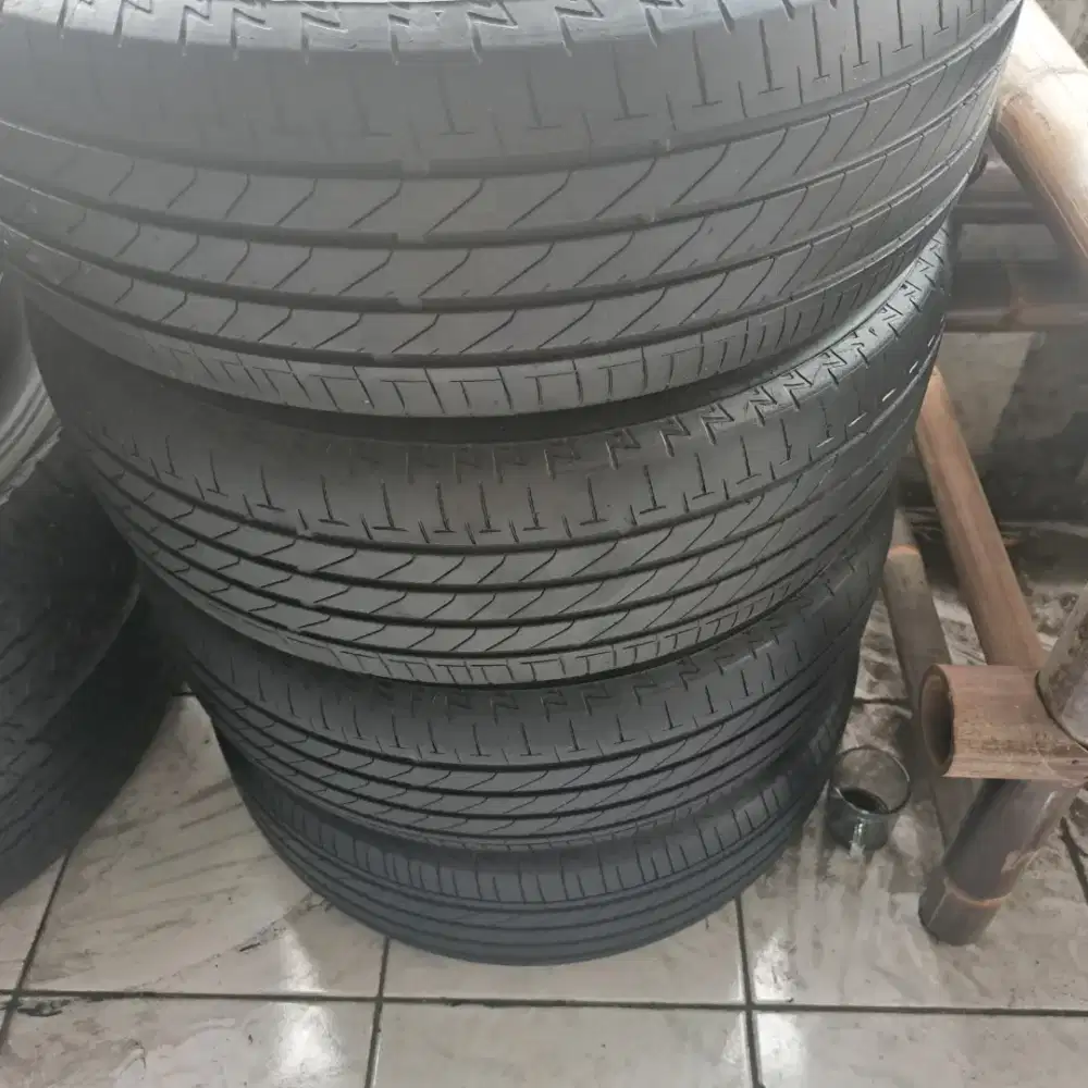 Ban 205 60 16 bridgestone turanza ring 16 voxy serena mazda altis dll