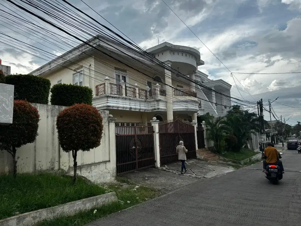 Rumah Cireundeu Ciputat Timur
