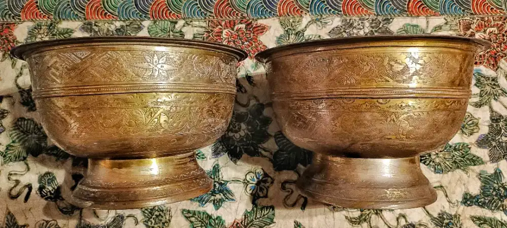 Bokor Kuningan Antik (puluhan tahun)