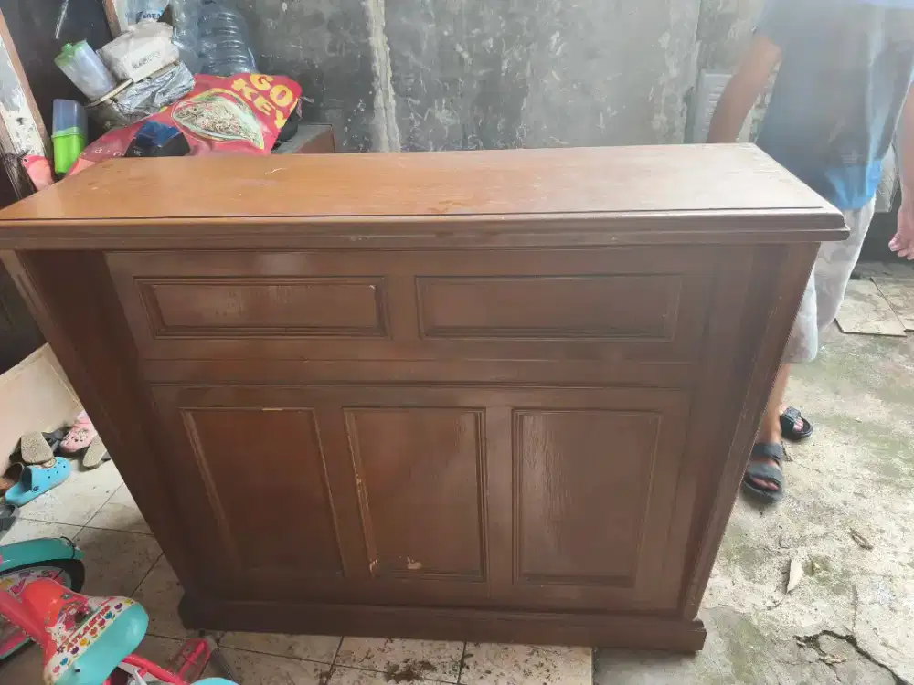meja kasir kayu