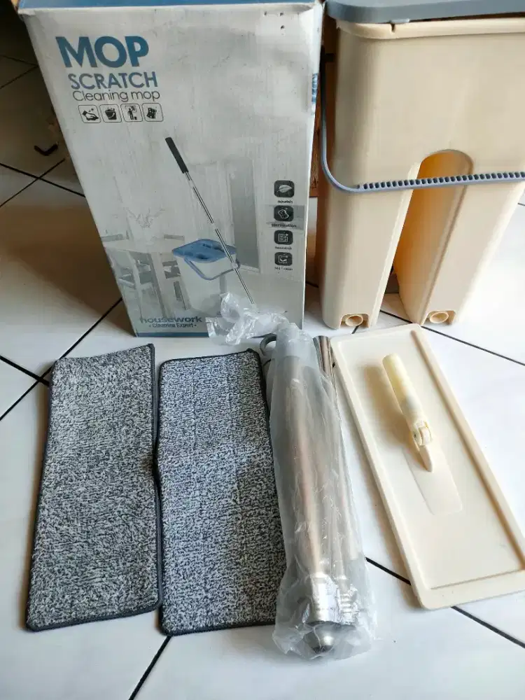 Mop Stretch pembersih lantai