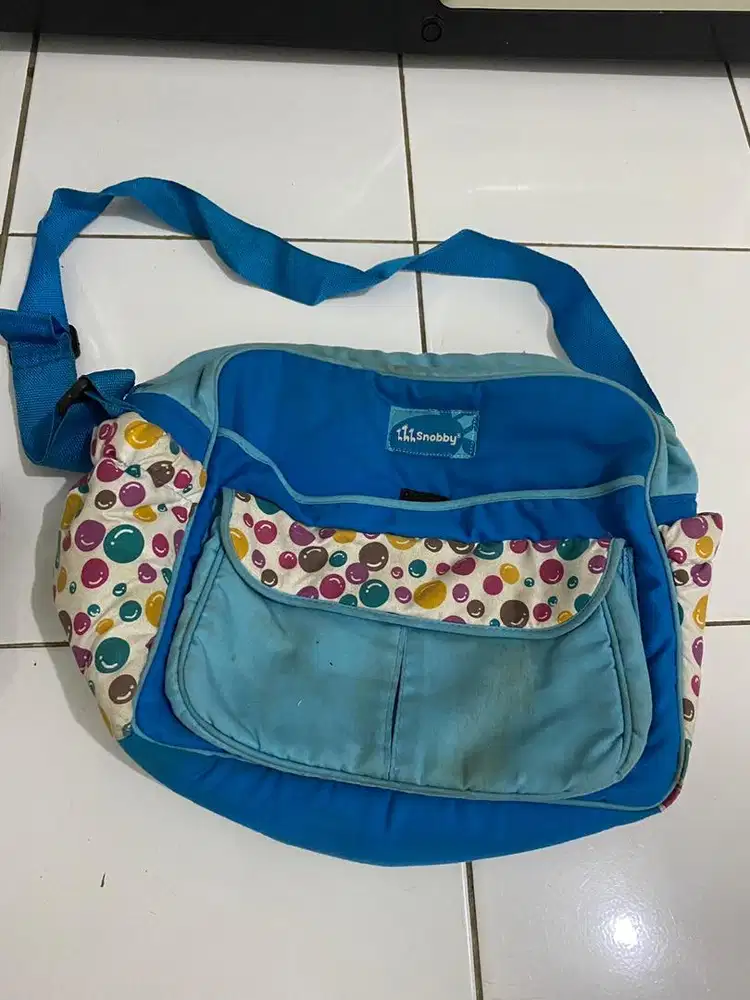 Gendongan dan tas bayi