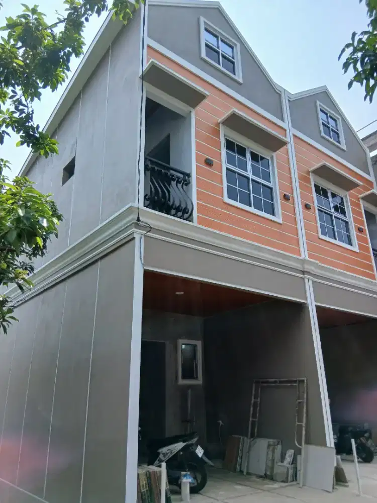 Rumah Mungil Dekat UI  strategis