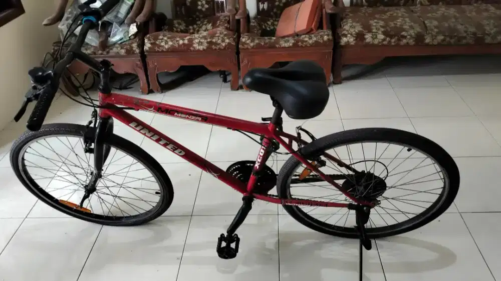 Sepeda gunung ukuran 22 dan 24